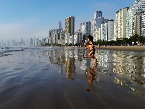TrÃªs cidades de SC estÃ£o entre as 10 mais visitadas a lazer por estrangeiros